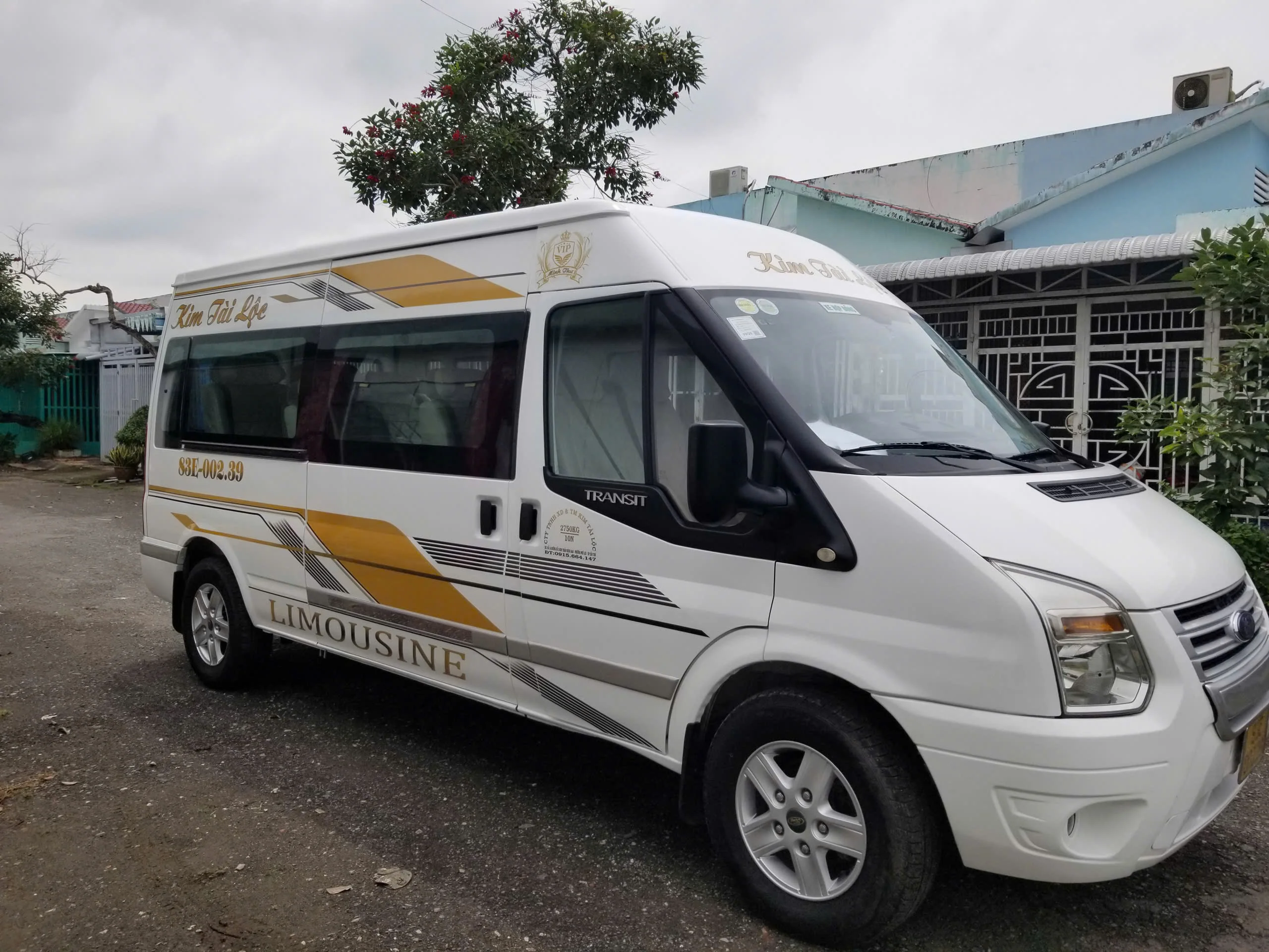 Xe du lịch Kim Tài Lộc